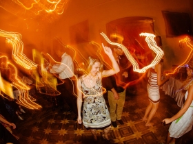 12-06-02-wedding-laurarobin-600
